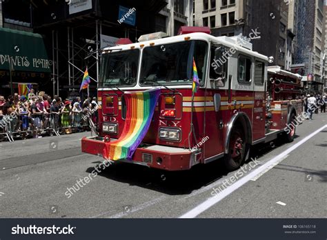 New York - June 24: Fdny Fire Truck Rides Down 5th Avenue During The ...