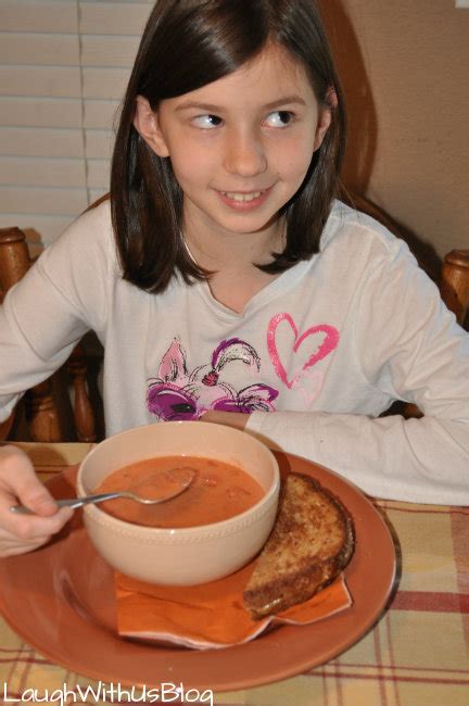 Tomato Soup: Easy, kid friendly recipe perfect for fall!