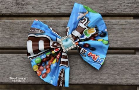 25 Genius Recycled Candy Wrapper Crafts - Single Girl's DIY