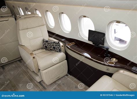 Dassault Falcon Business Jet Cabin Interior Editorial Photo - Image of ...