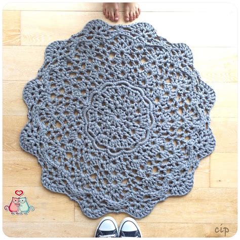 17 Best images about trapillo crochet t-shirt yarn rugs by Anneke Wiese on Pinterest | Square ...