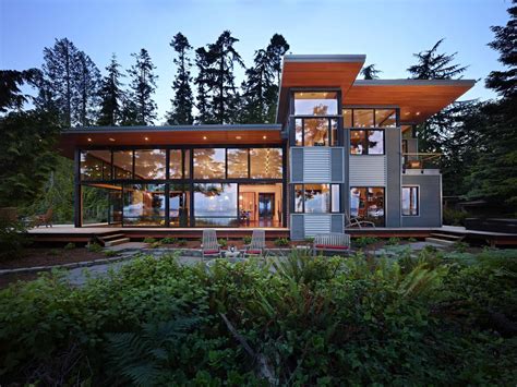 Stunning Modern Glass Houses That Beling in the Storybooks