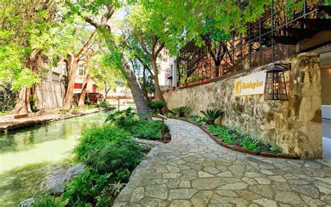 10 Best San Antonio Riverwalk Hotels With Balcony Views