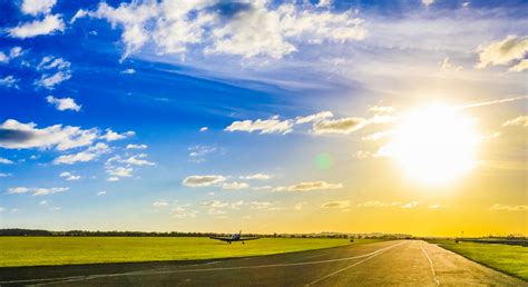 Fondos de pantalla : cielo, azul, Nubes, Sol, naranja, avión, pista, paisaje, contraste, brillar ...