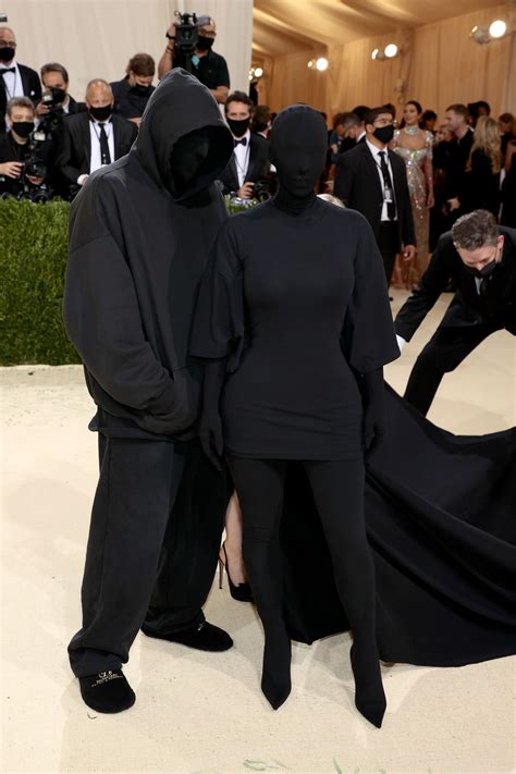 Kim Kardashian West's faceless Met Gala look was anything but incognito ...