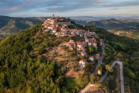 Croatian town Motovun Aerial View Wallpaper, HD Nature 4K Wallpapers, Images and Background ...