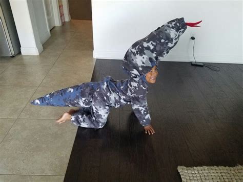 komodo dragon costume | Halloween kids, Dragon costume, Komodo