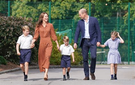 Prince William, Kate Middleton take George, Charlotte, Louis to school