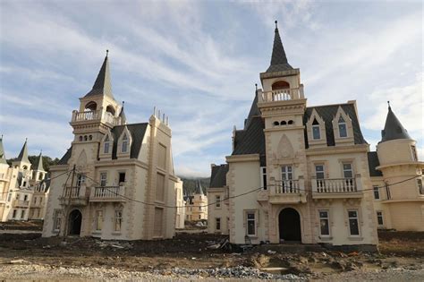 Burj Al Babas: tour the ghost town of abandoned fairytale castles ...