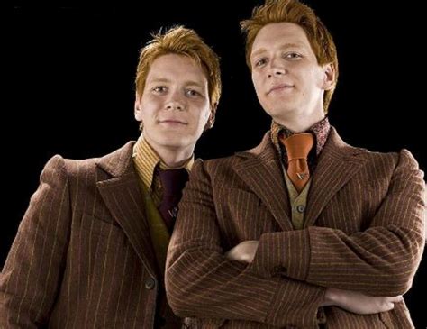 Pin by Carolyn Keith on Harry Potter 2 | Weasley twins, Fred and george weasley, Harry potter ...