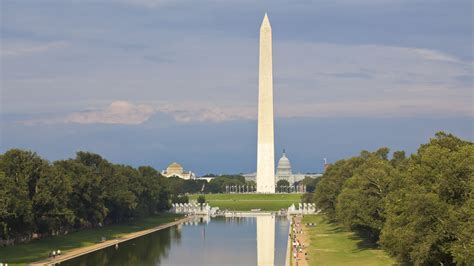 Photos of the Washington Monument in Washington, DC