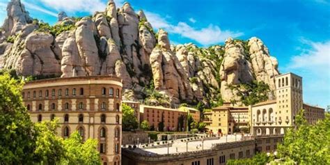 Montserrat Mountain Tour with Round-trip Transportation from Barcelona - City Wonders