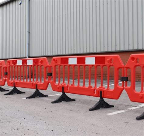 Construction Barriers: Choose the Right Barrier for Construction Site