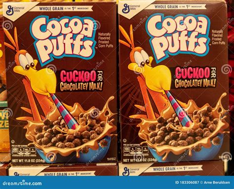 Cocoa Puffs Breakfast Cereal Editorial Photography - Image of grocery, shopping: 183306087