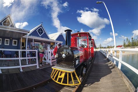 Full-Day Busselton Jetty, Train Ride & Underwater Observatory – Aussie Perth Tours