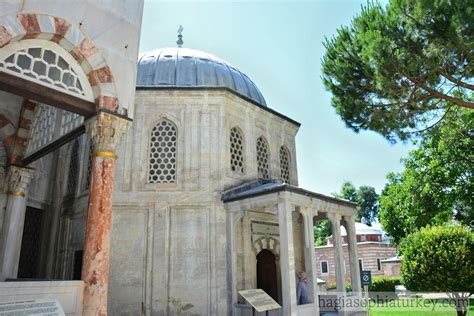 Tomb of Sultan Selim II Despite his will to be buried in Selimiye ...