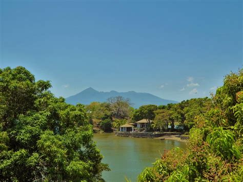 Exploring Nicaragua - the Land of Lakes and Volcanoes - Sumak ...