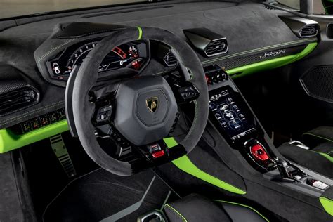 Lamborghini Huracan Tecnica Offers the Best of Both Worlds - CNET