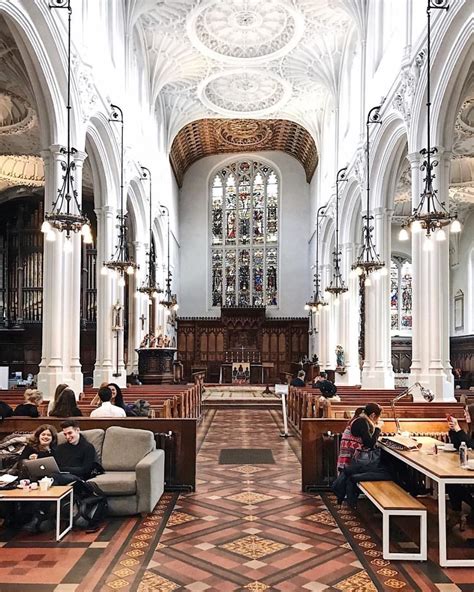 This café in a church is an oasis of calm in the bustling city of London 👌 Not your regular ...