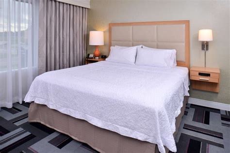 Hampton Inn & Suites Ames Ames | Bookonline.com