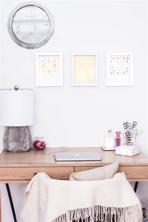 8 Minimalist Home Office Ideas to Steal Now | StyleCaster