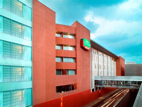 Courtyard by Marriott Mexico City Airport Hotel, Mexico - PriceTravel