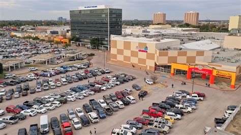 Houston mall reverses fortune with focus on Hispanic community and ...