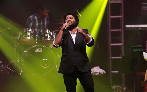 Arijit Singh Life Story (Biography) Famous Songs and HD Wallpapers & Photos