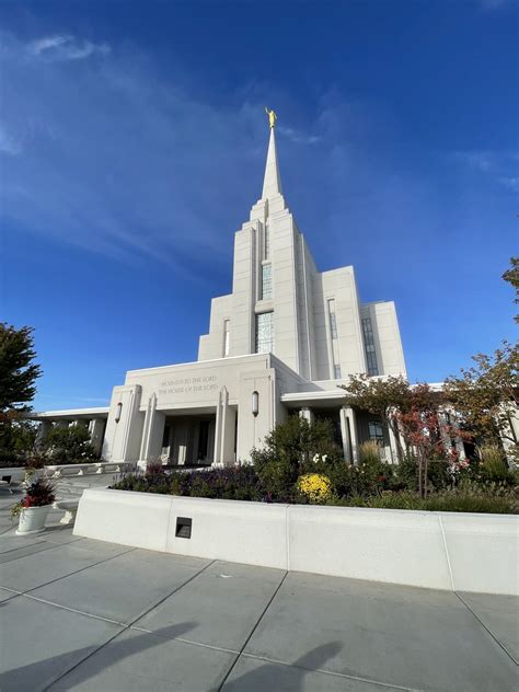 Rexburg Idaho Temple Photograph Gallery | ChurchofJesusChristTemples.org