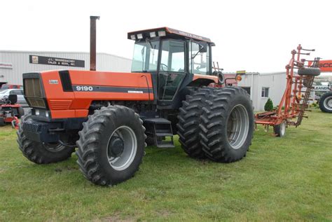 Tractor Talk—1989 Deutz Allis 9190: The Road to AGCO