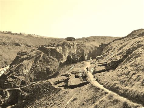 Tintagel Castle Ruins Photograph by Richard Brookes - Fine Art America