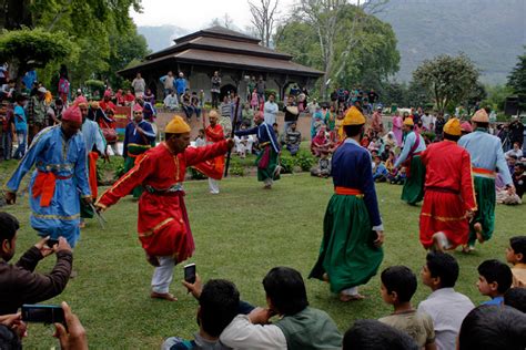 Folk Theatre of India: Bhand Pather