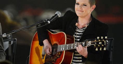 Natalie Maines Net Worth 2024: A Look At The Country Music Icon's Worth