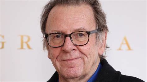 Tom Wilkinson: The Full Monty actor dies at 75 - BBC News