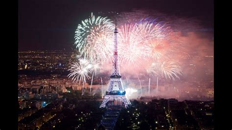 Eiffel Tower, Paris 2015 New Years Fireworks Show - YouTube
