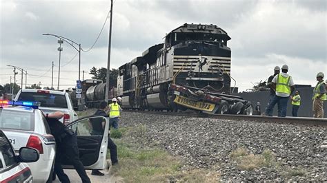 Police: Middletown road shut down after train hit semi truck