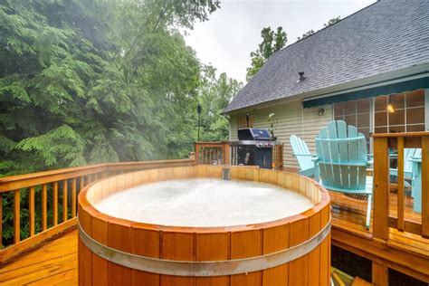 Arden Home with Private Hot Tub about 17 Mi to Asheville, Arden (updated prices 2024)