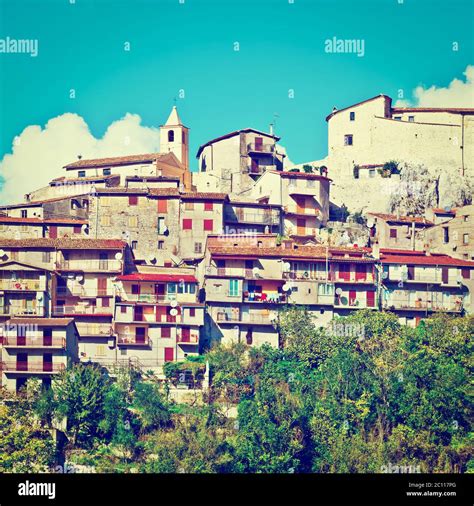 Satellite dish home italy hi-res stock photography and images - Alamy
