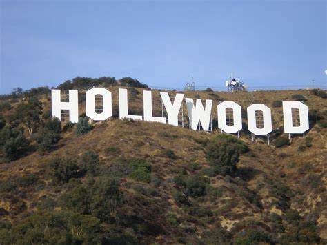 Η ιστορία της θρυλικής πινακίδας "HOLLYWOOD", στην "Μέκκα της 7ης Τέχνης". Αρχικά η επιγραφή ...