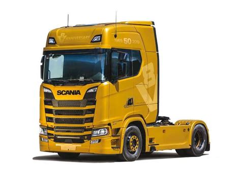 SCANIA S730 HIGHLINE 4x2 (1:24) Model Kit truck 3927 - Italeri | Car ...