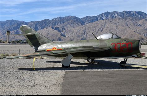 Mikoyan-Gurevich MiG-17F - North Vietnamese Air Force | Aviation Photo ...