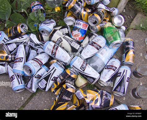 Discarded Empty Beer Cans and Bottles Stock Photo - Alamy