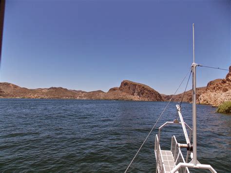 Dolly Steamboat Cruise on Canyon Lake - Floradise