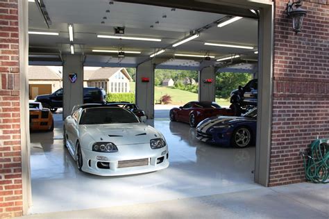 Top 10 Ultimate Dream Car Garages | Secret Entourage | Dream car garage ...