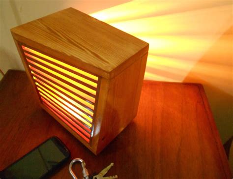 Desain Kerajinan Kayu Jati Belanda : LAMPU HIAS TIDUR - Izzurau Kayu