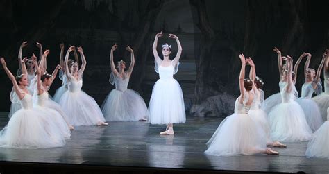 Giselle Ballet Synopsis