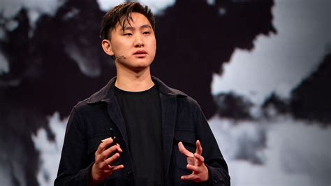 Alexandr Wang: War, AI and the new global arms race | TED Talk