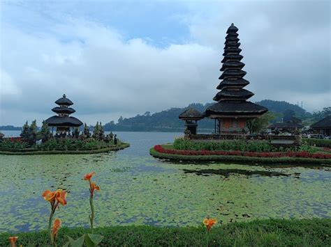 Ulun Danu Beratan Temple, Bali - Timing, History & Photos