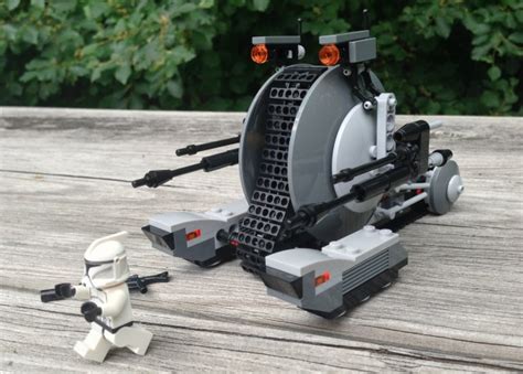 LEGO Star Wars Corporate Alliance Tank Droid 75015 Review 2013 - Bricks and Bloks