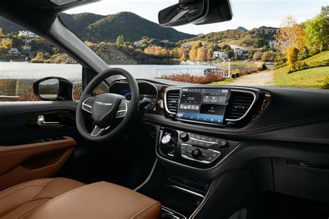 2024 Chrysler Pacifica Interior Pictures - Timi Adelind